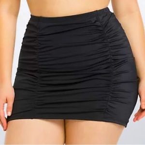 Torrid Black ruched high waist Swim Skirt Coverup Plus Size 3 No attached brief